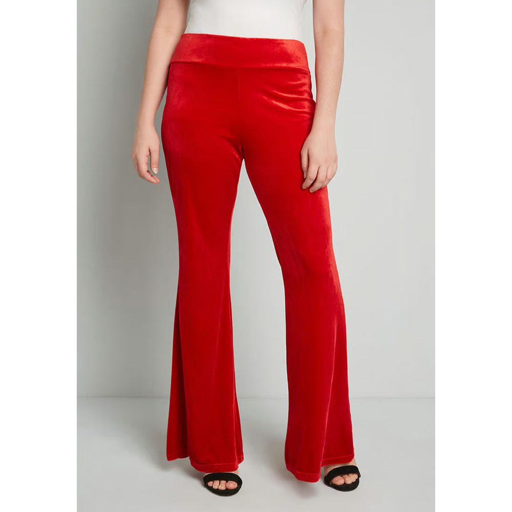 NWT ModCloth Loving The Luxe Life Velvet Flare Leg Vibrant Hollyberry Red Size S